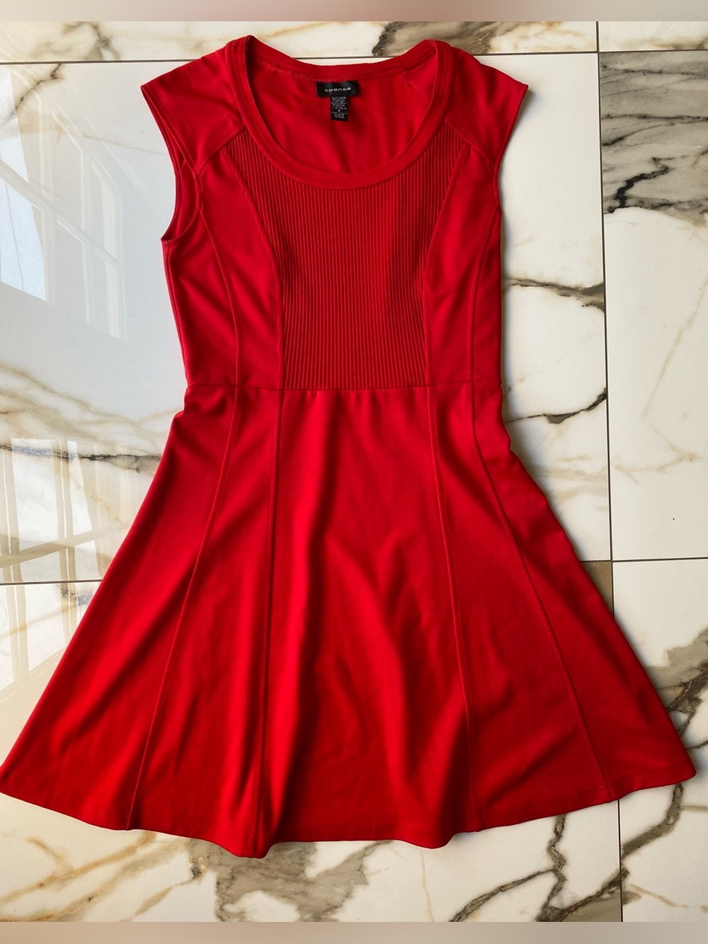Spense Red Fit-and-Flare Scoop Neck Ribbed Detail Side Zip Midi Dress (Size 4)
